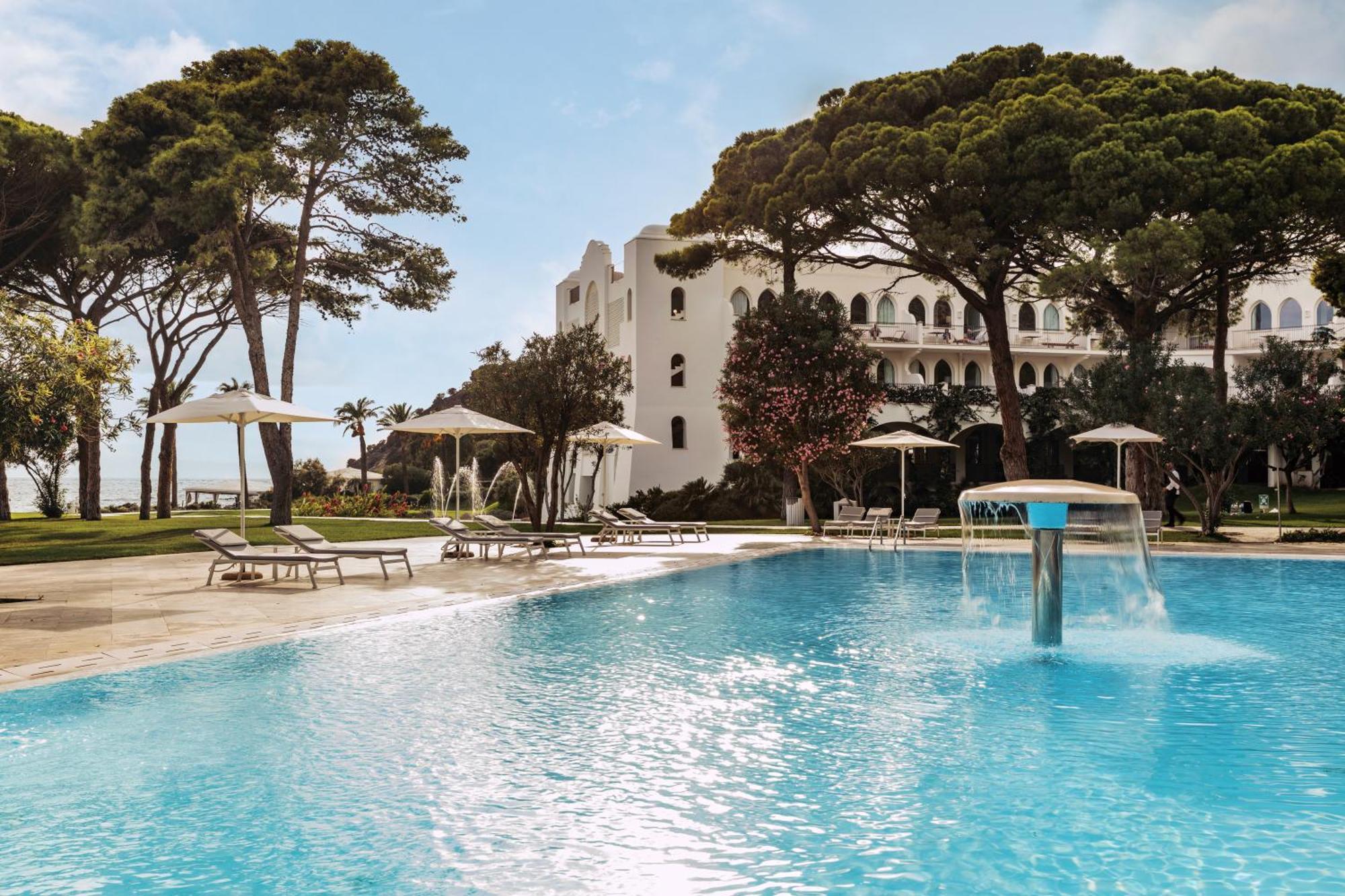 Falkensteiner Resort Capo Boi Villasimius Exterior foto